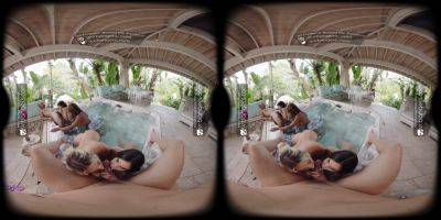 VR Bangers Super Hot Outdoors Orgy Sex With 4 Hot Girls VR Porn - txxx.com