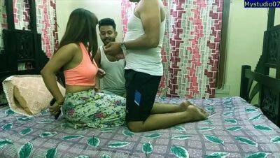 Indian beautiful sister hot threesome sex! Best Hindi group sex - veryfreeporn.com - India