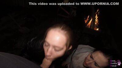 Ffm Threesome Sucking On The Backyard - upornia.com - Russia