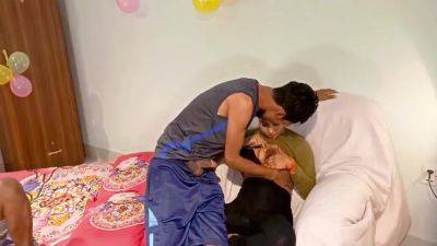 Hot Party Fucked Each Other Threesome. At Home - hclips.com - India