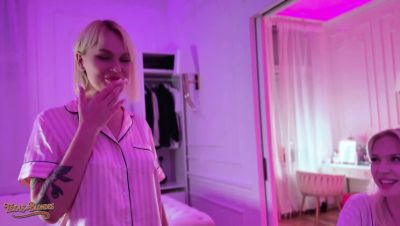 Eager Blonde Babes Greta Foss & Vera Jarw Raw Threesome Fuck with Mr. Texas - veryfreeporn.com - Britain