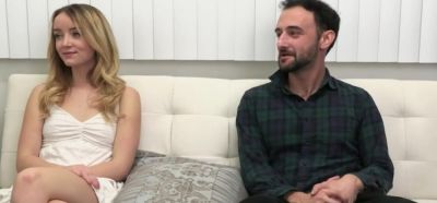 Cougar shrink drops sexy bodysuit for threesome - inxxx.com