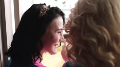 Naughty cheerleaders tempt nerdy friend into hot group sex - hotmovs.com
