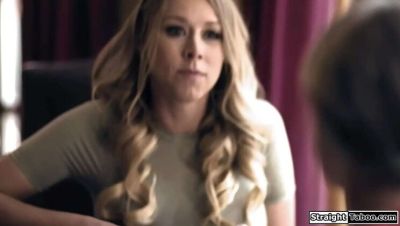 Katie Morgan - Dee Williams - Husband Fucks Another Woman With His Wife - Dee Williams & Katie Morgan Threesome - porntry.com