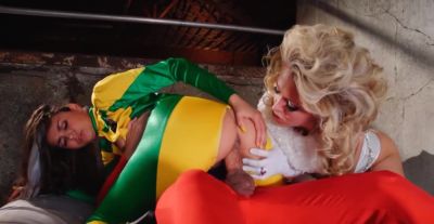 Allie Haze, Jeanie Marie Sullivan, and Tom Byron in a thrilling ffm threesome parody - alphaporno.com